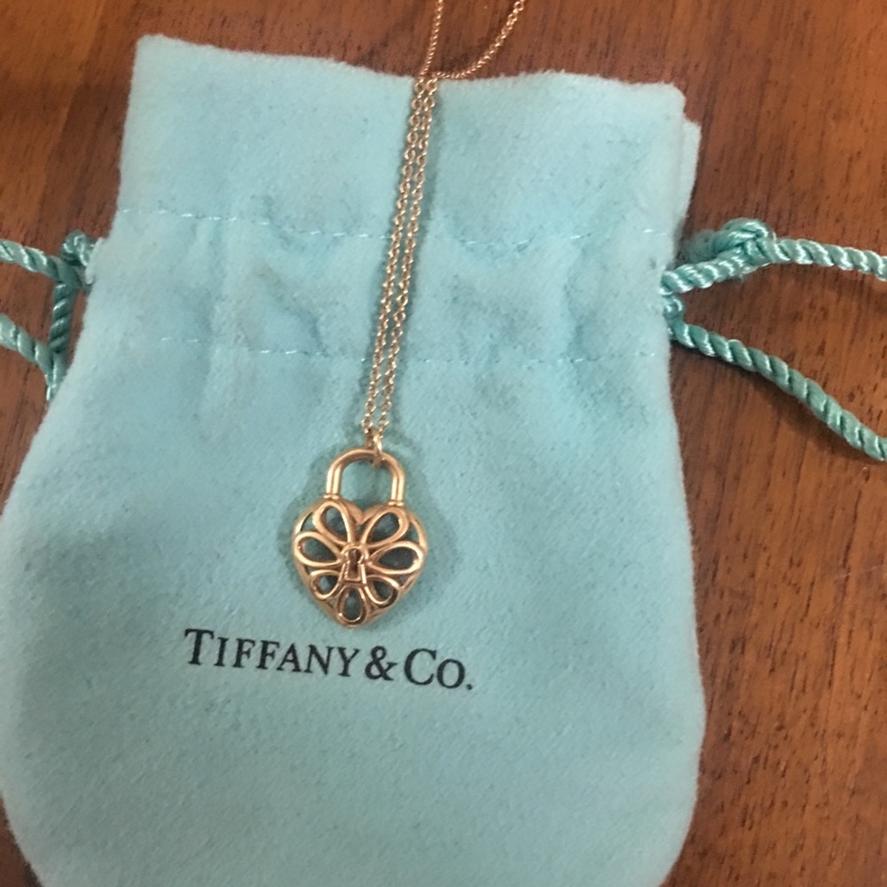 Tiffany’s necklace
